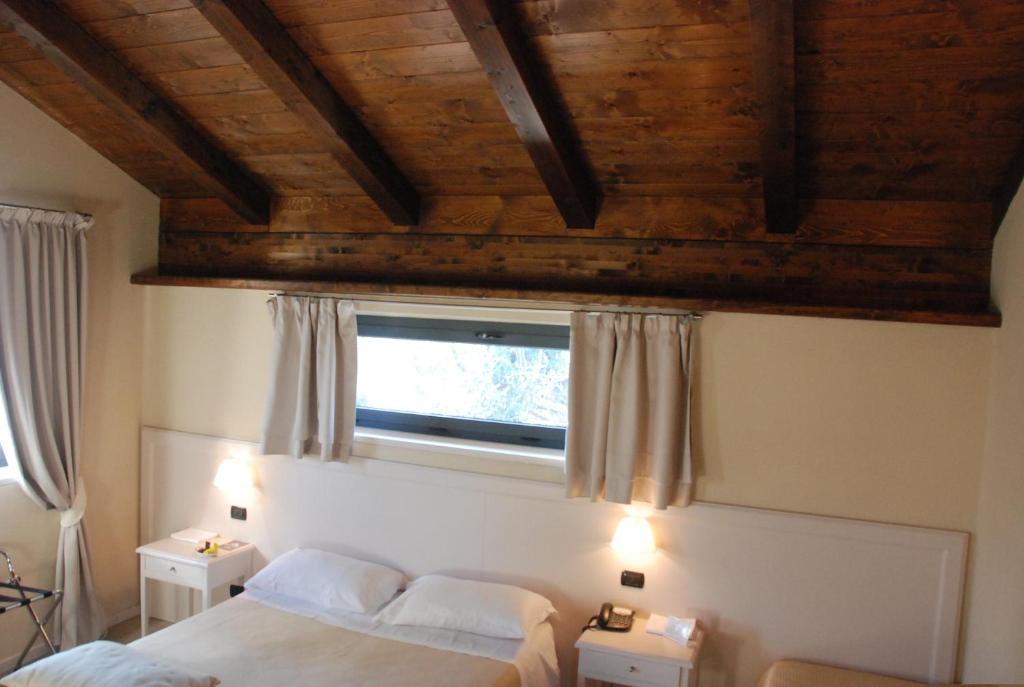 Albergo Della Ceramica Вілланова-Мондові Екстер'єр фото